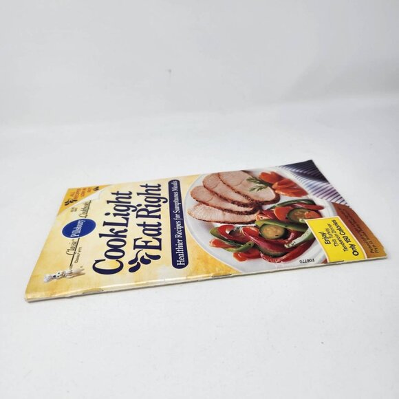 Pillsbury Classic Cookbooks Cook Light Eat Right Recipes - Picture 4 of 11